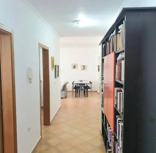 Appartamento Lovely 2-bedroom In Center *