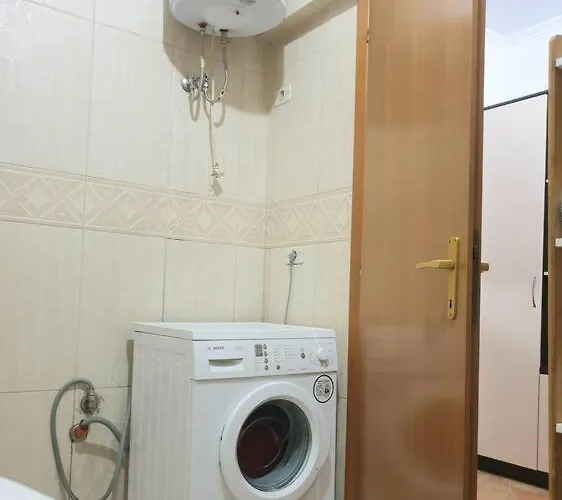 Lovely 2-bedroom In Center Tirana